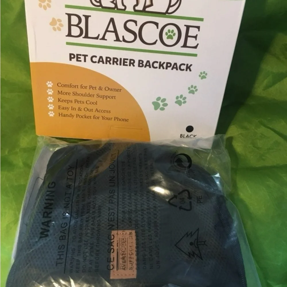 Blascoe- Pet Carrier Backpack